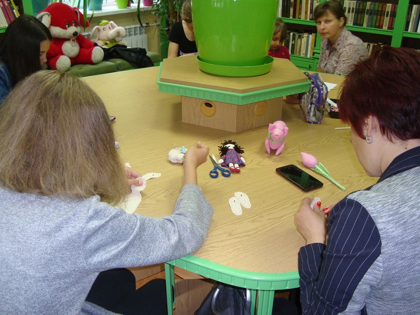 «Творческая мастерская: кукла своими руками»