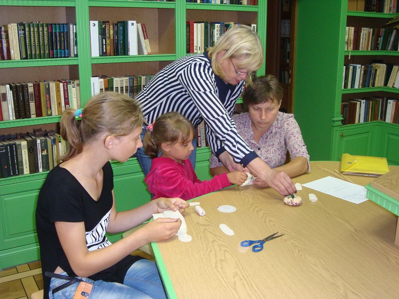 «Творческая мастерская: кукла своими руками»