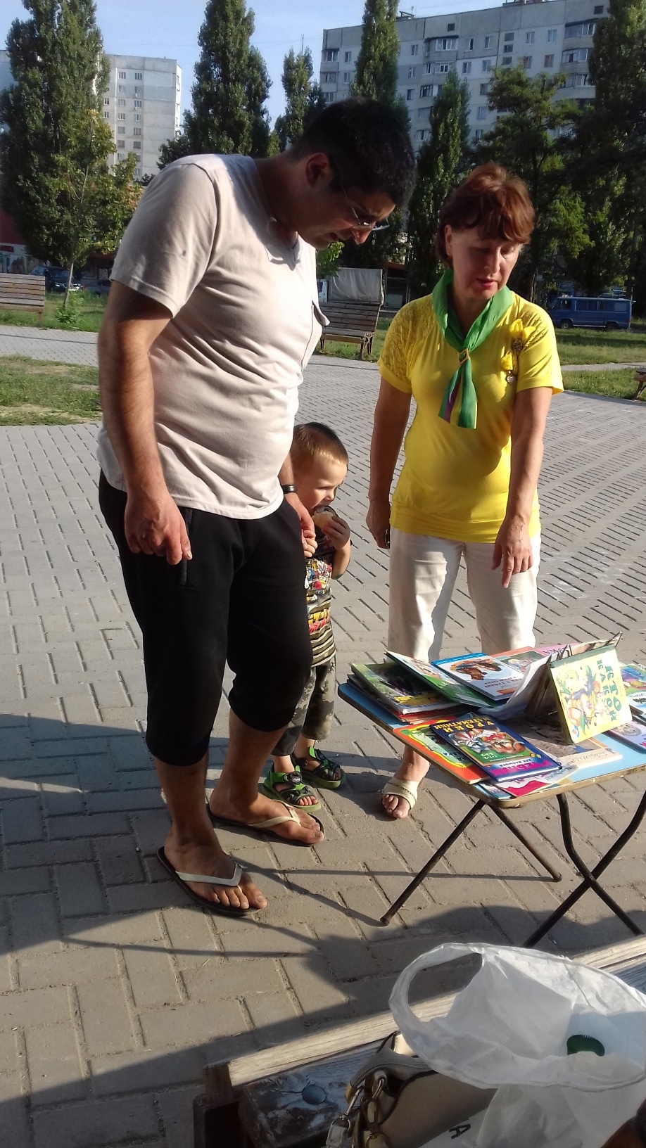 стільки цікавих книг!