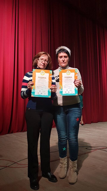 Вручення подяки від Громадської організації «Центр розвитку «Майбутні генії»»