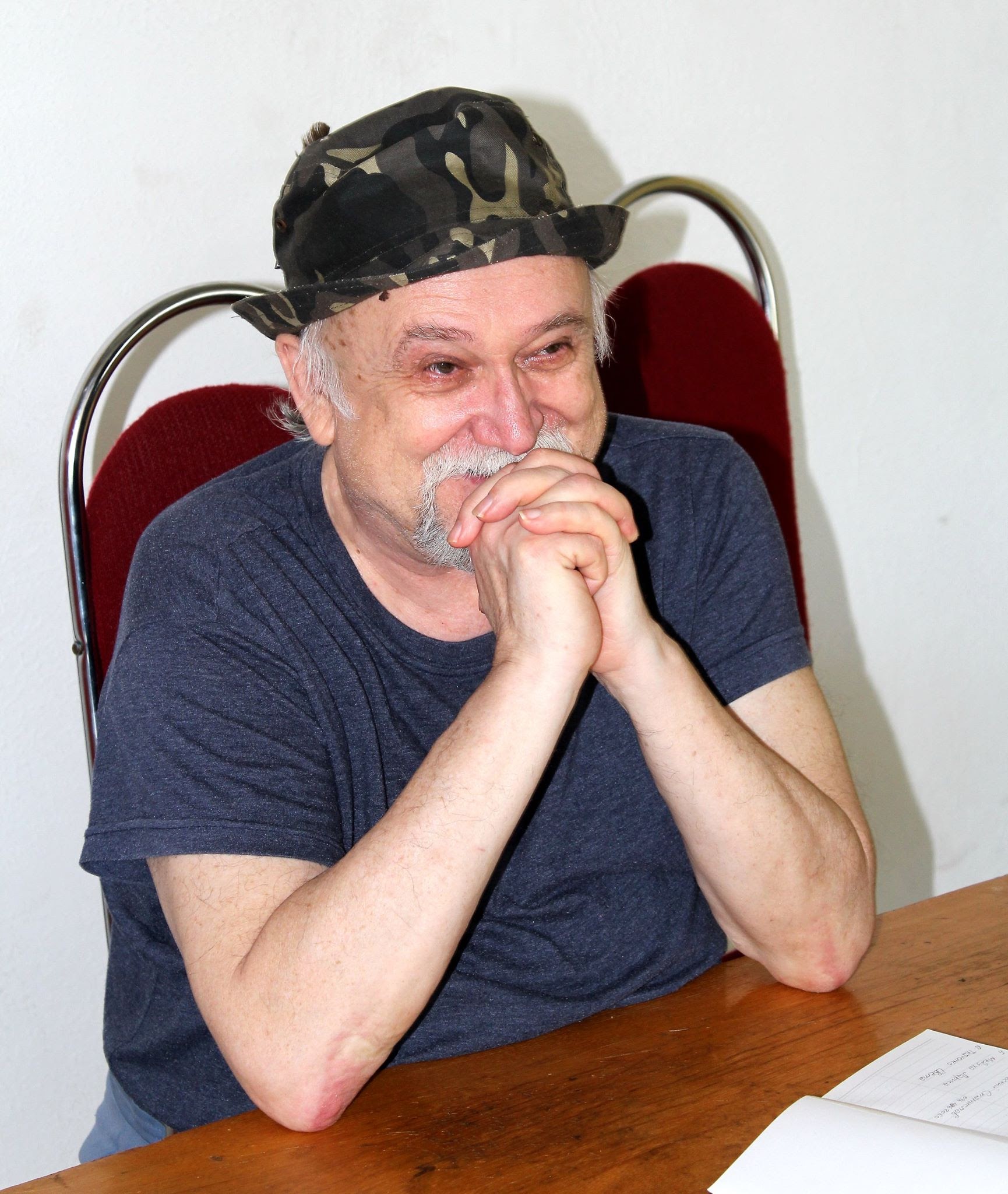 Олег Бондар