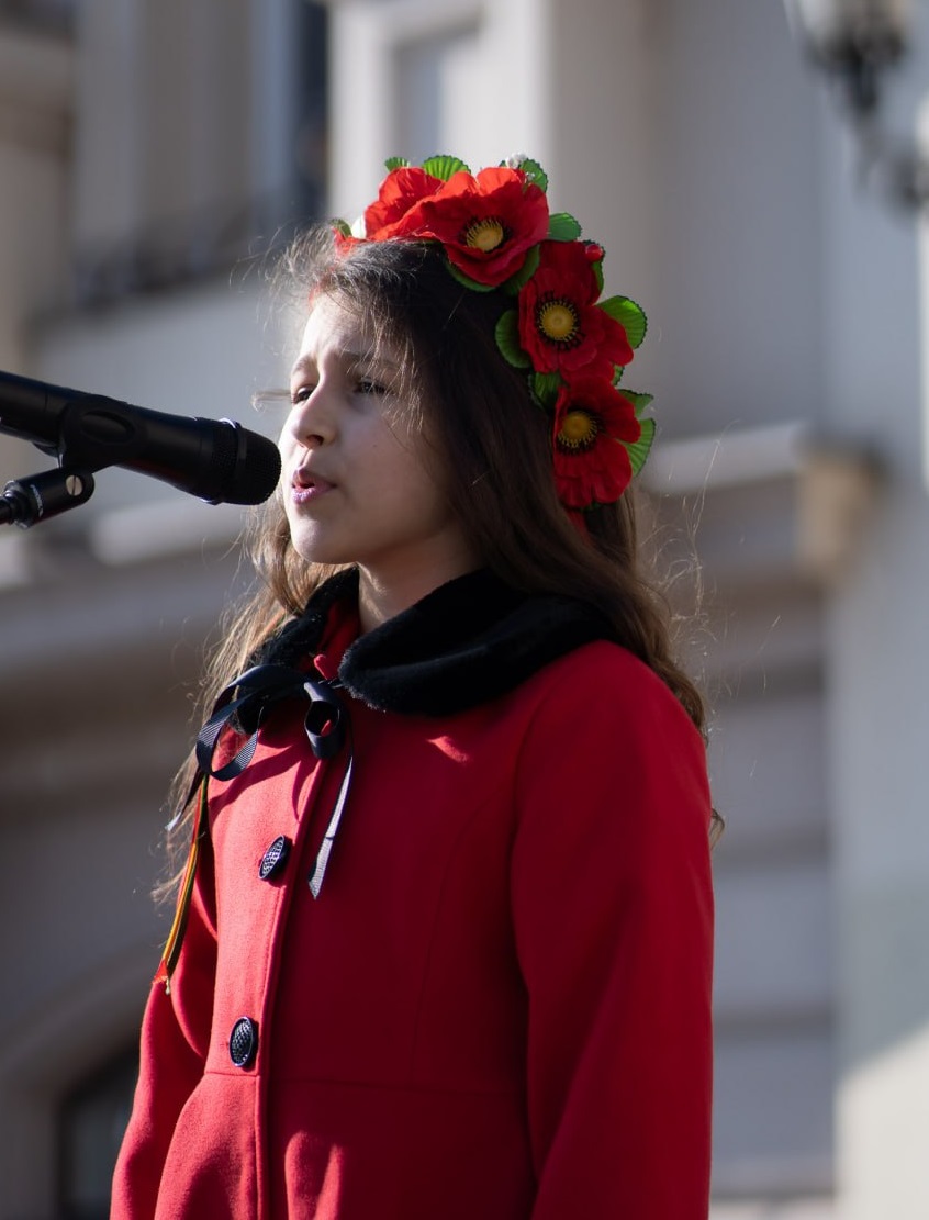 Учасники поетичного марафону «Єднаймося в мові»