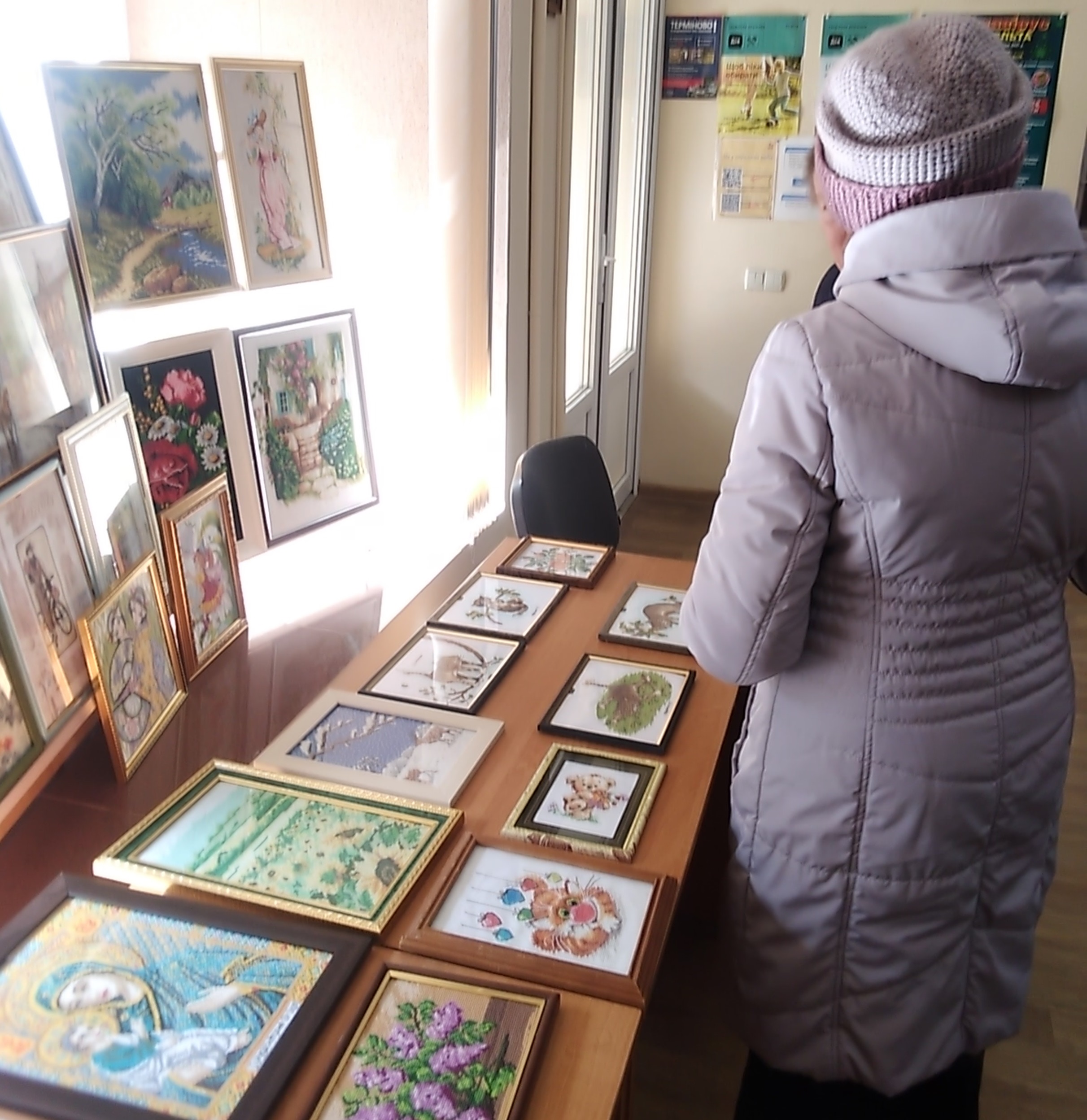 «Виставка робіт пані Альбіни Прусакової та майстер-клас з вишивання»