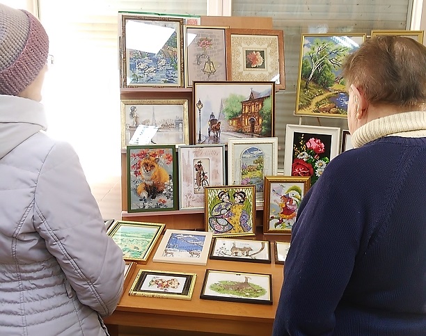 «Харків, ми з тобою!» В Ужгороді пройшла дитяча акція на підтримку дітей Харківщини