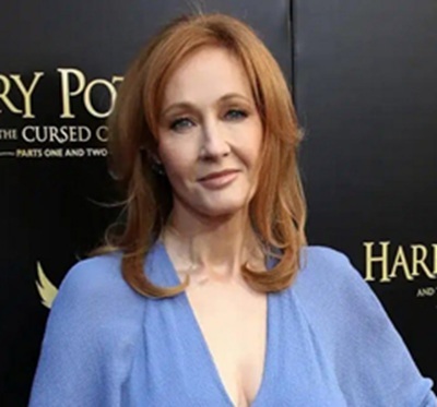 «Від викладача до чарівниці»