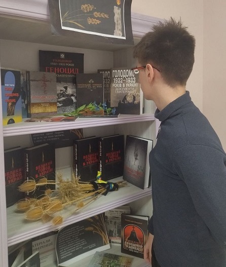 «І вічний реквієм лунає…»